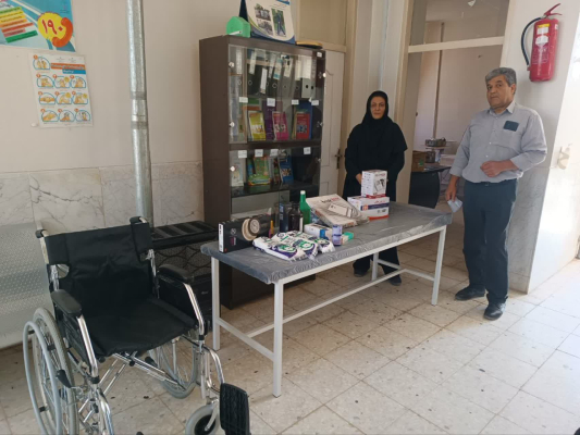اهدای لوازم اهدایی خیر محترم سرکار خانم کیهانیان در روستای جعفر آباد 