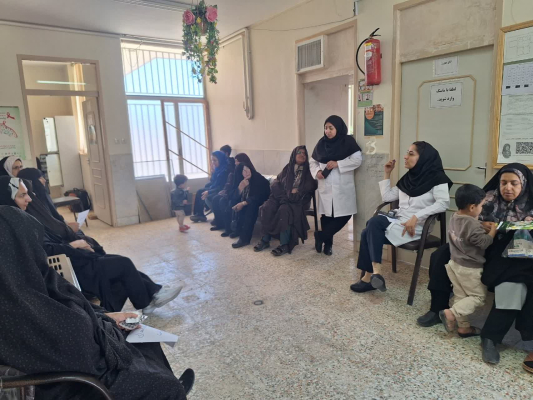پیاده روی و جلسه آموزشی ویژه بانوان روستای قاسم آباد