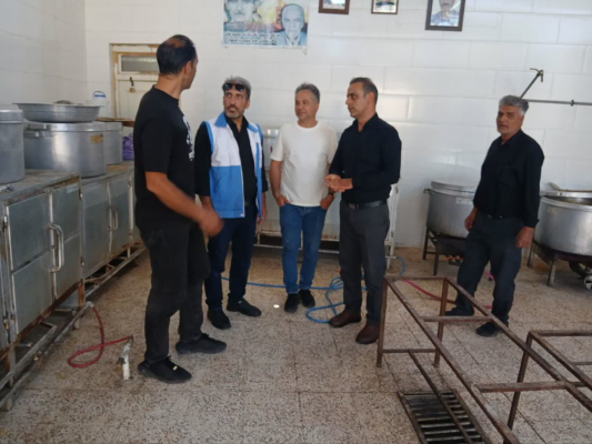 بازدید و کنترل موارد بهداشتی در مراکز تجمع مردمی در روز عاشورا 