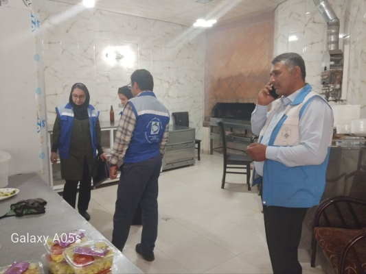 بازدید مشترک از مراکز و اماکن بین راهی با حضور کارشناسان مرکز بهداشت استان