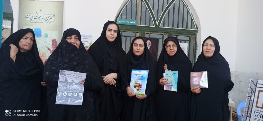 میز خدمت سلامت در امامزاده شاهزاده حسین خیرآباد برگزار شد