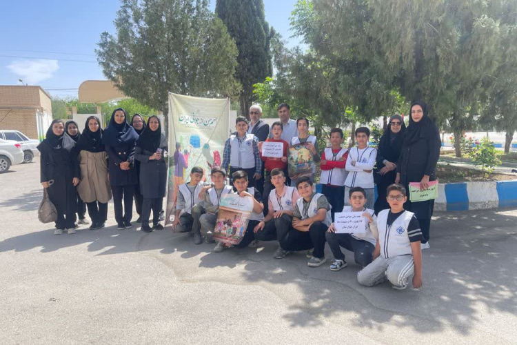 همایش پیاده روی به مناسبت هفته ملی جوانی جمعیت و هفته ملی سلامت برگزار شد