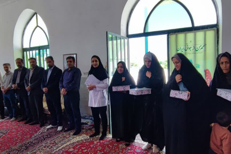 همایش پیاده روی در روستای خیر آباد برگزار شد