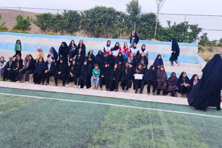 همایش پیاده روی در روستای خرمنان برگزار شد
