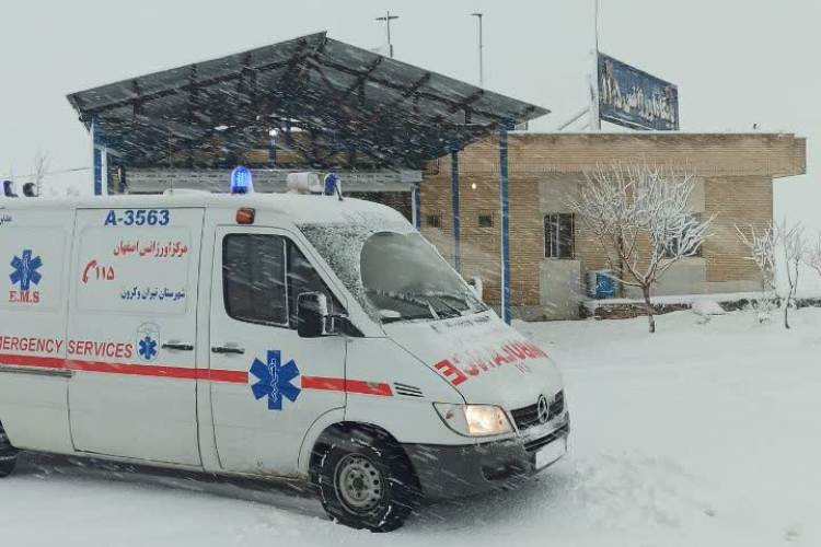 خدمت در برف و بوران تعطیل نمی‌شود