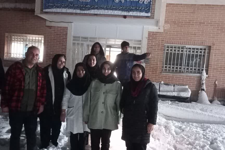 بهداشت و درمان در خط مقدم خدمت رسانی به مردم حاضر است