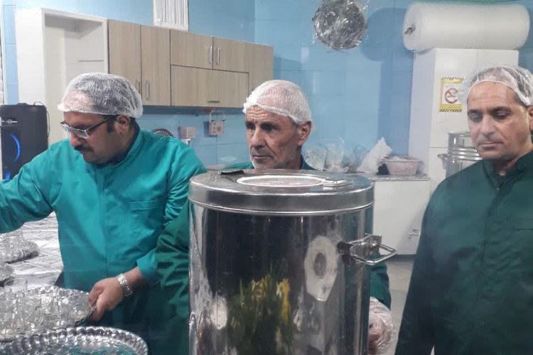 بازدید از چایخانه امامزاده احمد(علیه السلام) تیران انجام شد