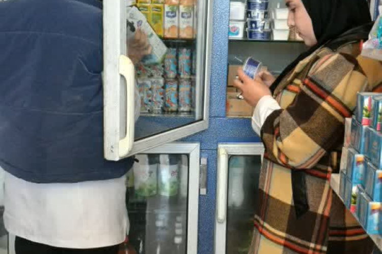  بازدید از فروشگاه های توزیع کننده اقلام غذایی بسته حمایتی کودکان انجام شد
