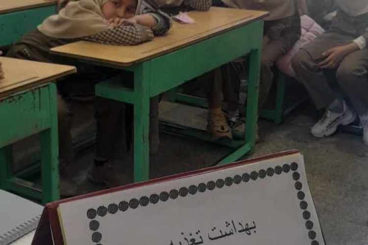 کلاس آموزشی در مدرسه ارشاد ورپشت برگزار شد 