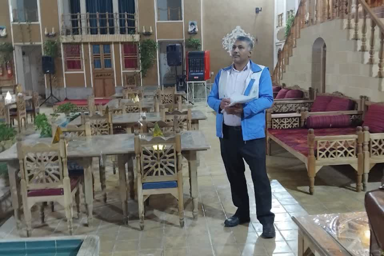 بازدید از مراکز تهیه مواد غذایی و مراکز اقامتی شهرستان انجام شد