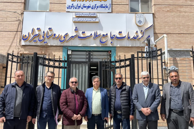 بازدید مسئولان مرکز بهداشت استان از شهرستان تیران و کرون در روز طبیعت