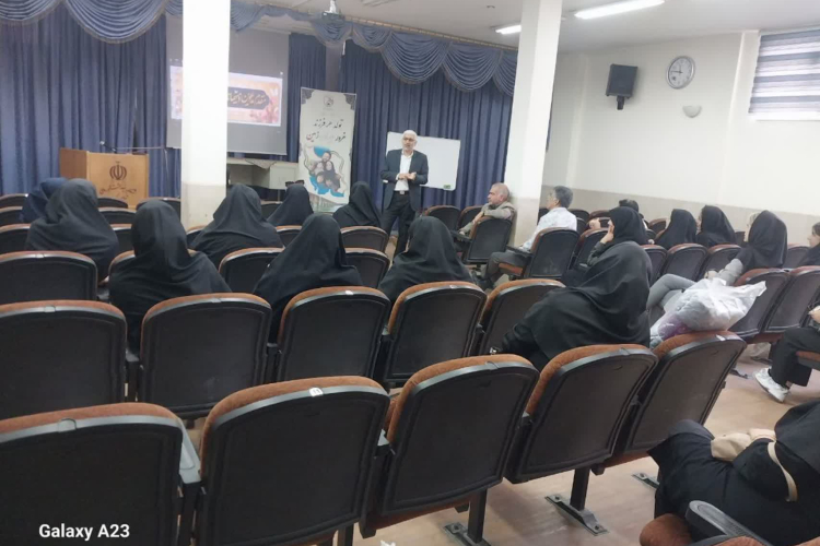 جلسه هماهنگی و ارزشیابی گروه پزشکان و ماما انجام شد