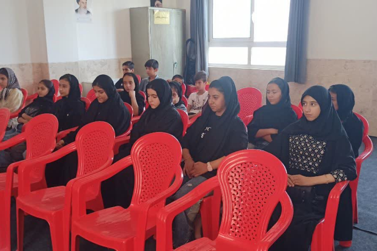 جلسه آموزشی ویژه نوجوانان روستای خیر آباد برگزار شد