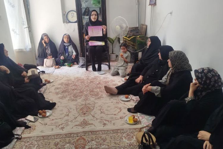 جلسه آموزشی ویژه بانوان قرآنی شهر عسگران برگزار شد