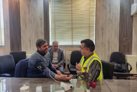  ایستگاه غربالگری پرفشاری خون و دیابت در اداره آموزش و پرورش شهرستان تیران وکرون 