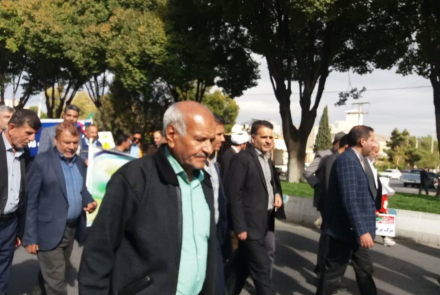 حضور پرسنل شبکه بهداشت و درمان در راهپیمایی دشمن شکن و ضد استکباری ۱۳ آبان ۱۴۰۳