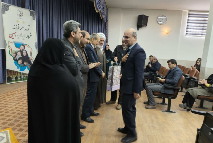 مجمع سلامت سالیانه شبکه بهداشت شهرستان تیران و کرون