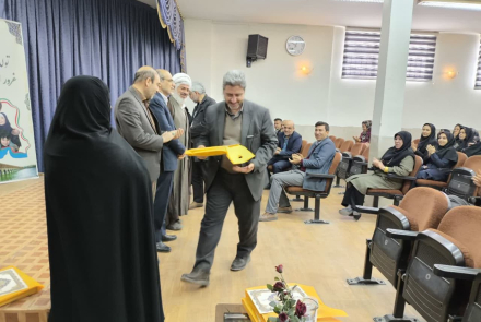مجمع سلامت سالیانه شبکه بهداشت شهرستان تیران و کرون