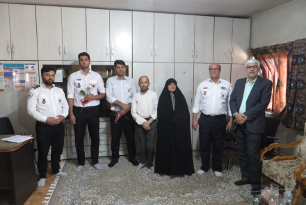 دیدار صمیمانه جمعی از مسئولین با پرسنل اورژانس پیش بیمارستانی شهرستان تیران و کرون
