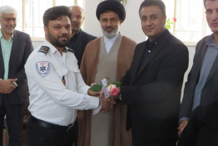 دیدار صمیمانه جمعی از مسئولین با پرسنل اورژانس پیش بیمارستانی شهرستان تیران و کرون